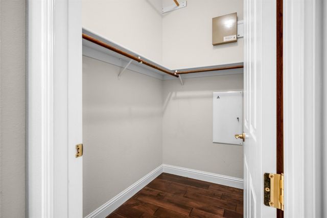 1836 Swinton Dr, Folsom, CA 95630