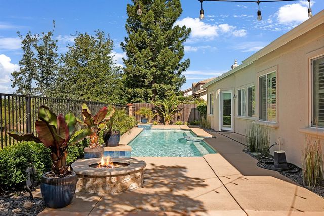 1836 Swinton Dr, Folsom, CA 95630