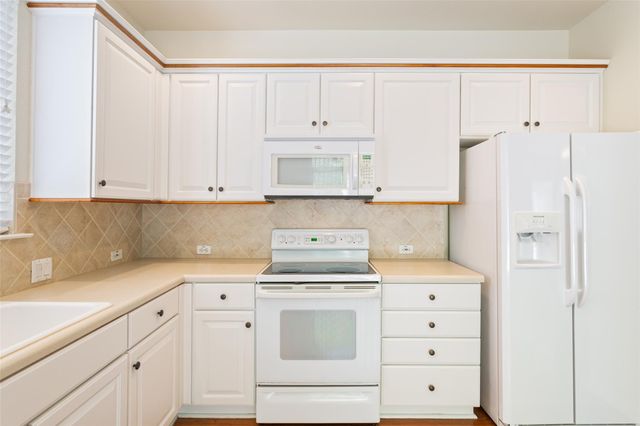 311 Dove Hollow TRL, Georgetown, TX 78633