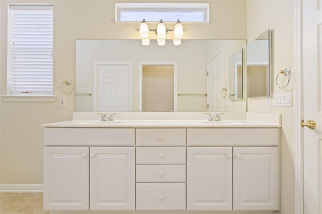 311 Dove Hollow TRL, Georgetown, TX 78633