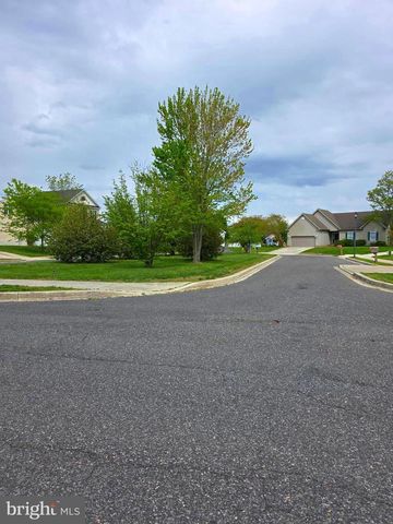 36 ARLBERG CIR, Dover, DE 19904