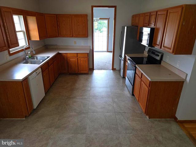 36 ARLBERG CIR, Dover, DE 19904