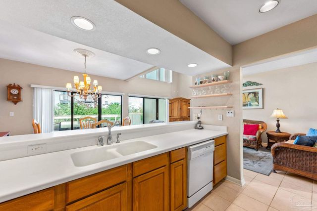 8520 Gulf Blvd 39, Navarre Beach, FL 32566