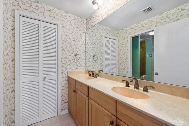 8520 Gulf Blvd 39, Navarre Beach, FL 32566