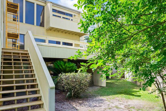 8520 Gulf Blvd 39, Navarre Beach, FL 32566