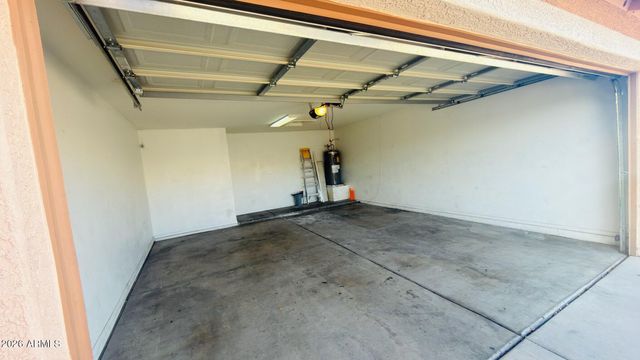 8501 W HAZELWOOD Street, Phoenix, AZ 85037