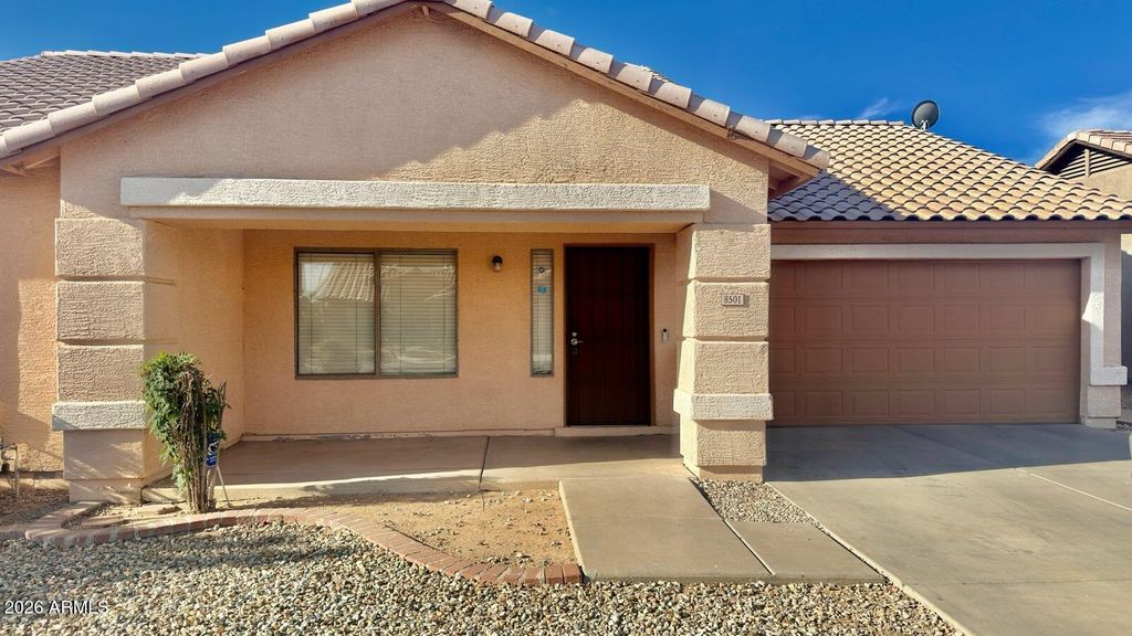 8501 W HAZELWOOD Street, Phoenix, AZ 85037