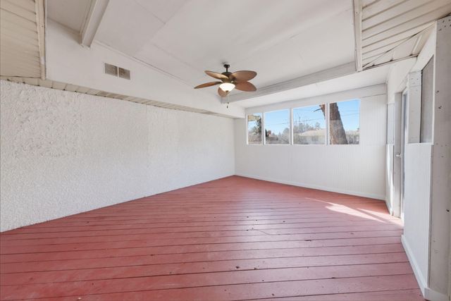 1446 Shryer Avenue W, Roseville, MN 55113