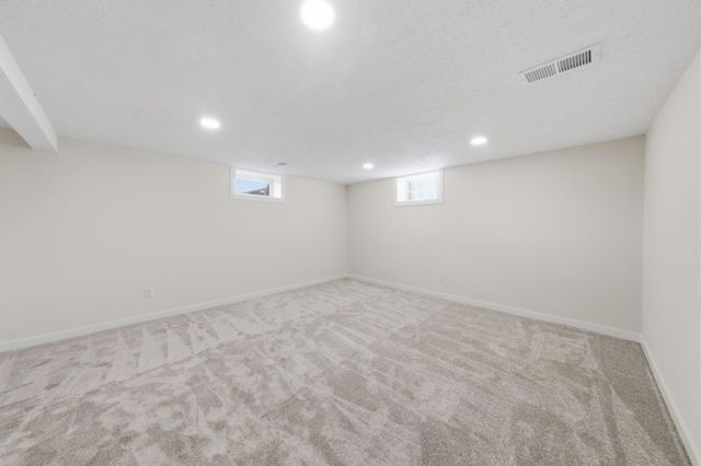 1446 Shryer Avenue W, Roseville, MN 55113