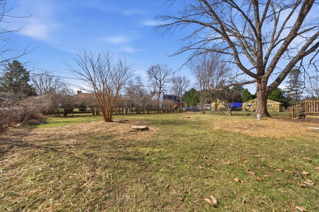 1446 Shryer Avenue W, Roseville, MN 55113