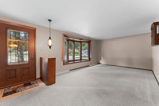 2536 DELWOOD DRIVE, Green Bay, WI 54302