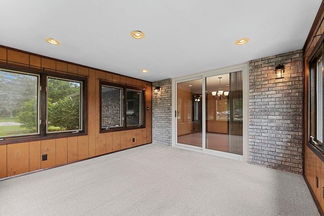 2536 DELWOOD DRIVE, Green Bay, WI 54302