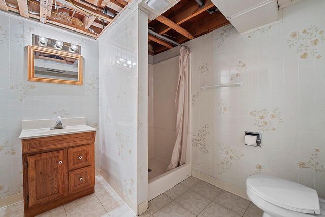 2536 DELWOOD DRIVE, Green Bay, WI 54302