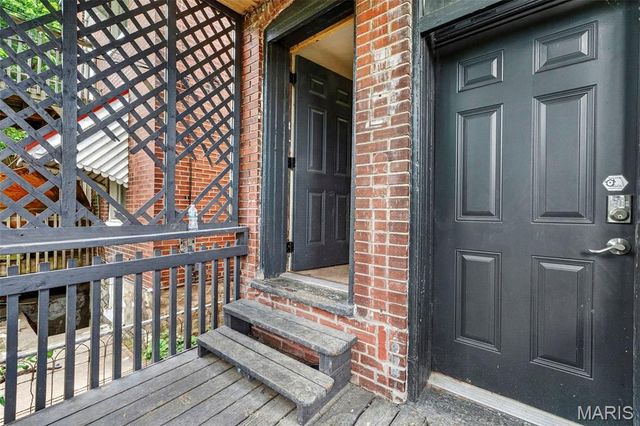 4637 Oregon Avenue, St Louis, MO 63111