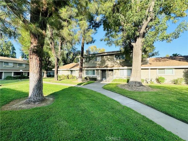 2061 W Redlands Boulevard 20B, Redlands, CA 92373