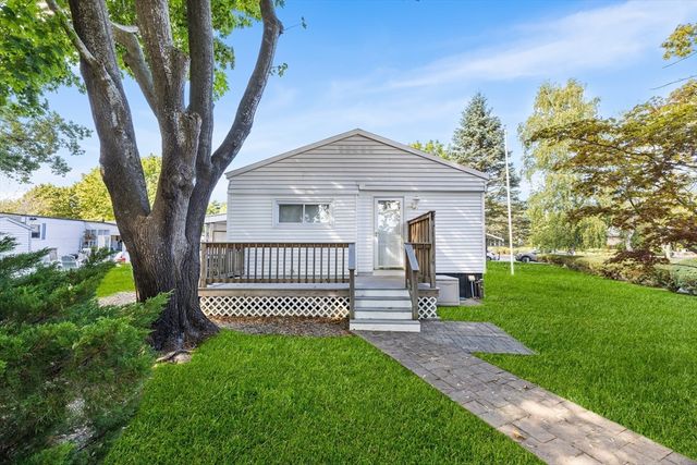 116 Pilgrim Trl, Plymouth, MA 02360