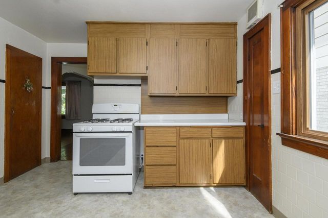2209 S 63rd STREET, West Allis, WI 53219