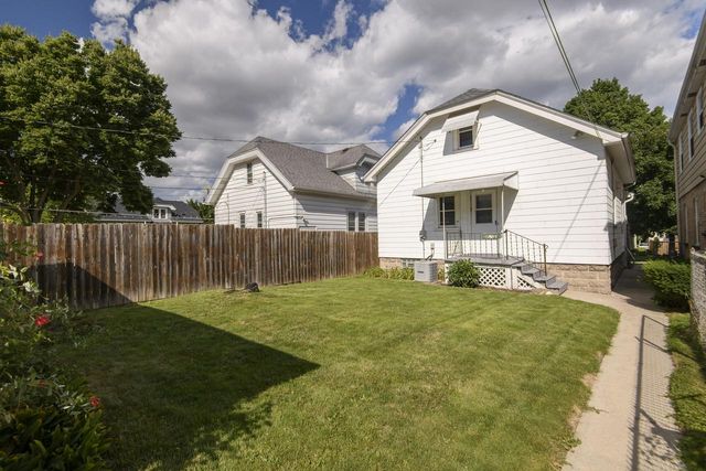 2209 S 63rd STREET, West Allis, WI 53219