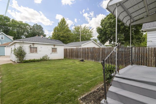 2209 S 63rd STREET, West Allis, WI 53219