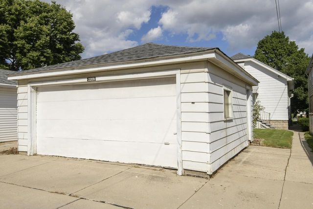 2209 S 63rd STREET, West Allis, WI 53219