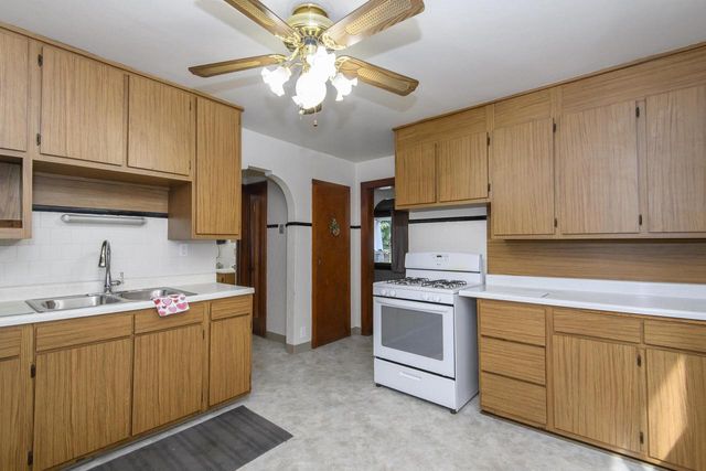2209 S 63rd STREET, West Allis, WI 53219