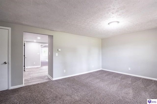 2031 Rogersville Road, Radcliff, KY 40160