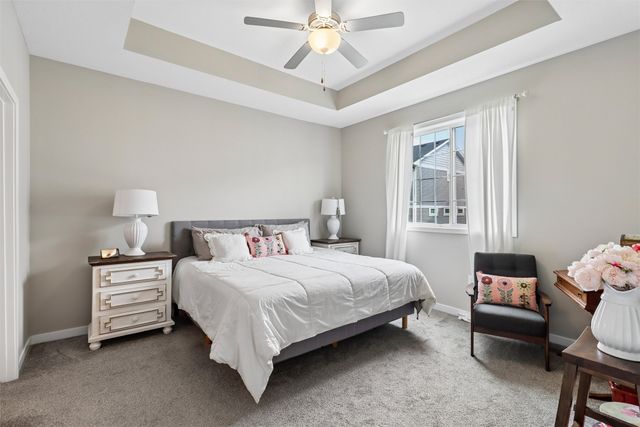 9655 Crowning Drive, West Des Moines, IA 50266