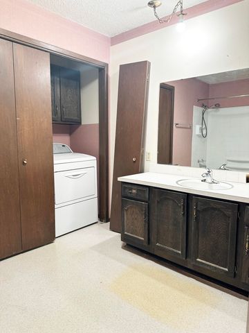 5758 S Kimbrough Avenue, Springfield, MO 65810