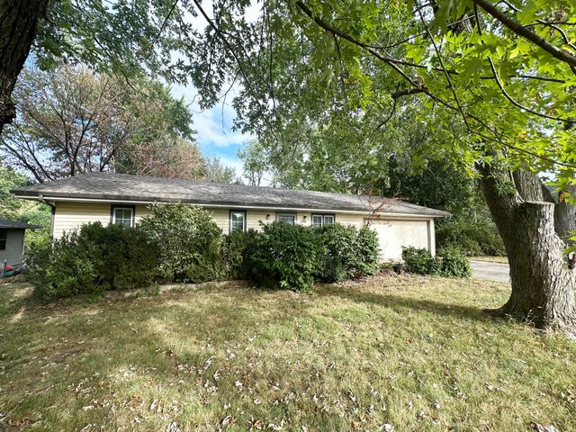 5758 S Kimbrough Avenue, Springfield, MO 65810