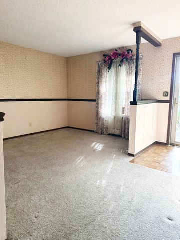 5758 S Kimbrough Avenue, Springfield, MO 65810