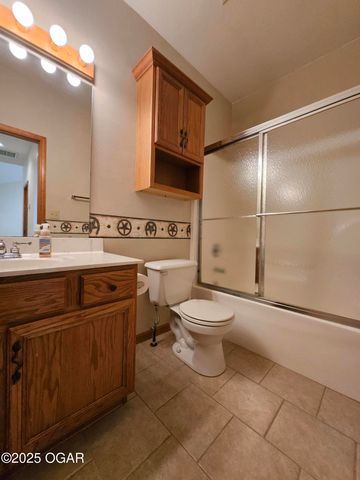 16427 Farm Road 2007, Aurora, MO 65605