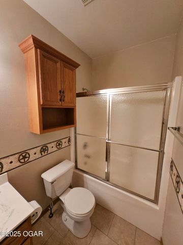 16427 Farm Road 2007, Aurora, MO 65605