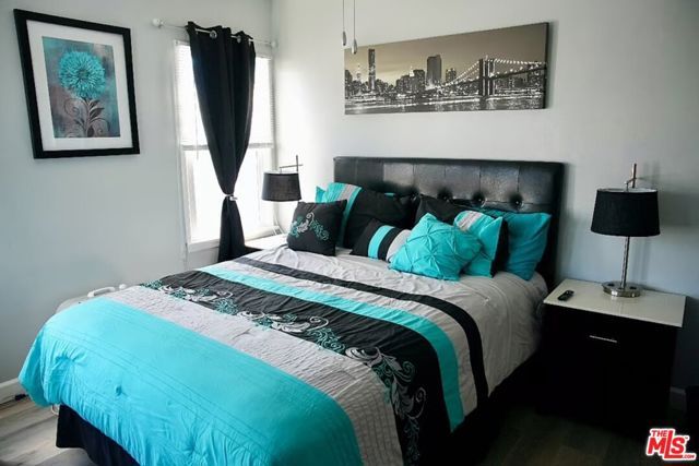 7301 5th Avenue, Los Angeles, CA 90043