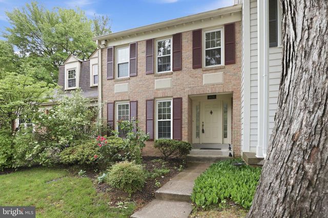 4630 LUXBERRY DR, Fairfax, VA 22032