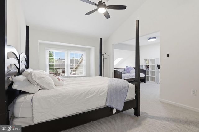 4630 LUXBERRY DR, Fairfax, VA 22032
