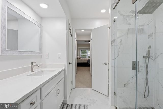 4630 LUXBERRY DR, Fairfax, VA 22032