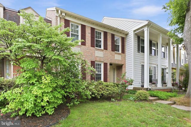 4630 LUXBERRY DR, Fairfax, VA 22032