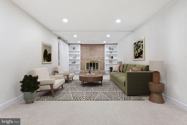 4630 LUXBERRY DR, Fairfax, VA 22032