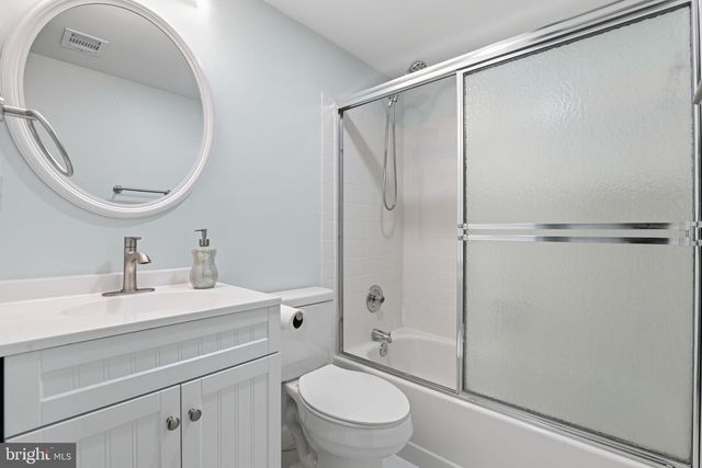 4630 LUXBERRY DR, Fairfax, VA 22032