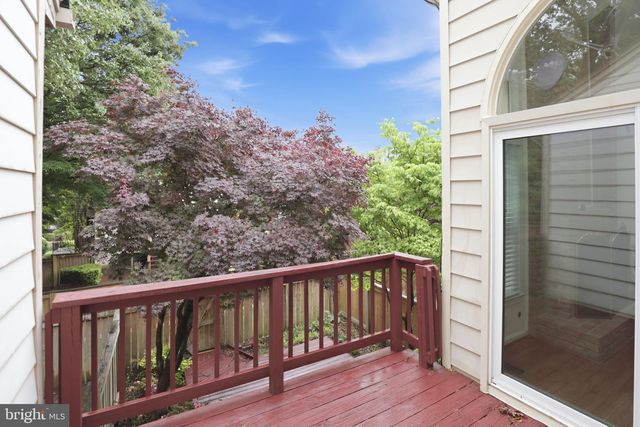 4630 LUXBERRY DR, Fairfax, VA 22032