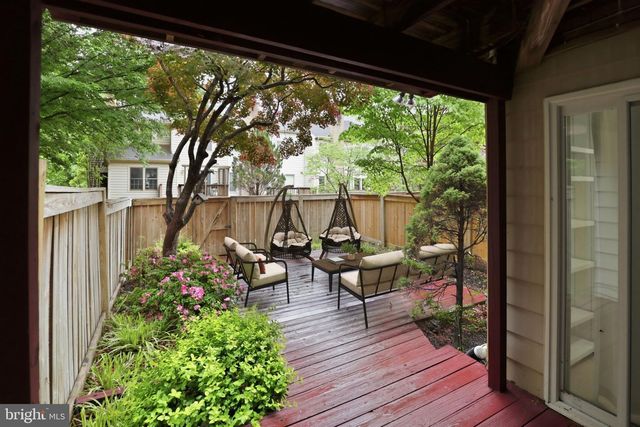 4630 LUXBERRY DR, Fairfax, VA 22032