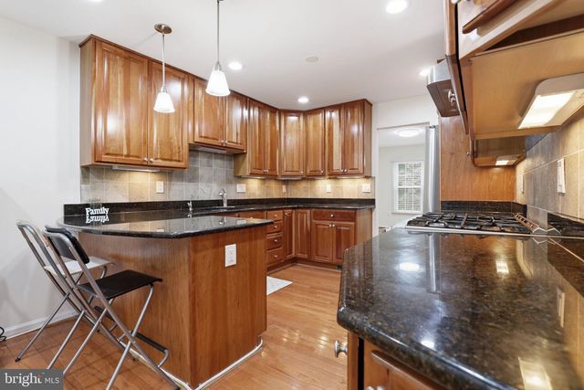 4630 LUXBERRY DR, Fairfax, VA 22032