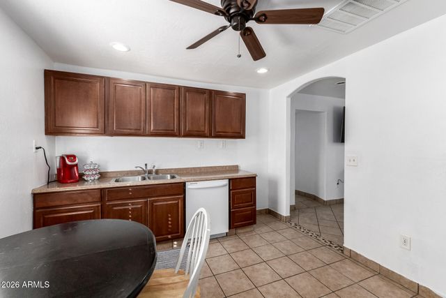 1941 W SHERMAN Street, Phoenix, AZ 85009