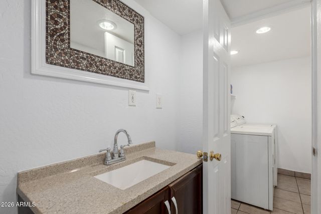 1941 W SHERMAN Street, Phoenix, AZ 85009