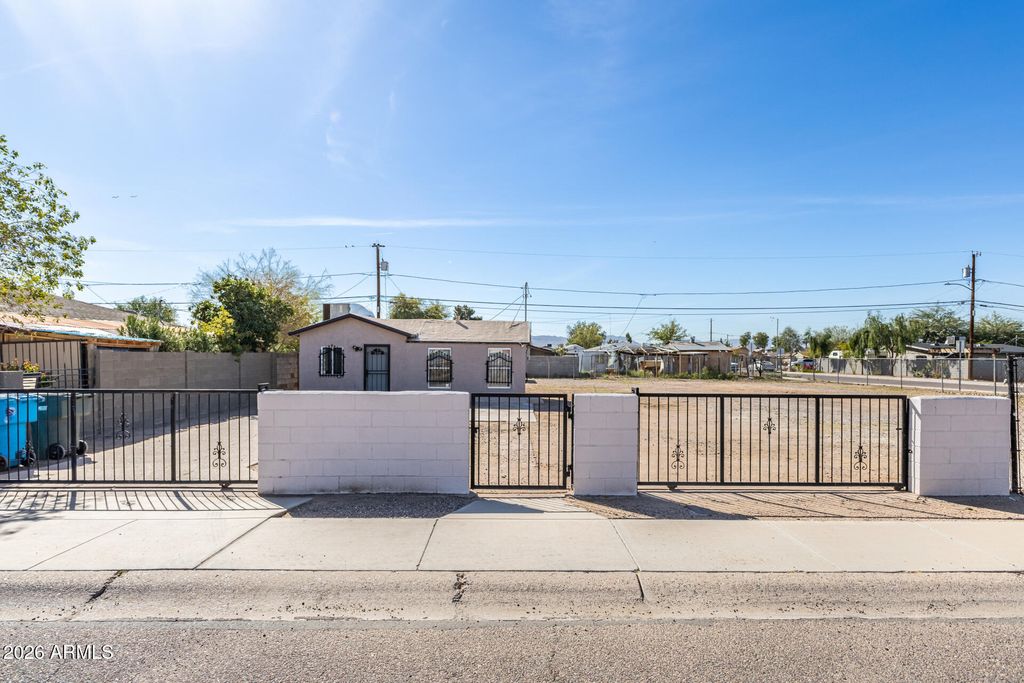 1941 W SHERMAN Street, Phoenix, AZ 85009