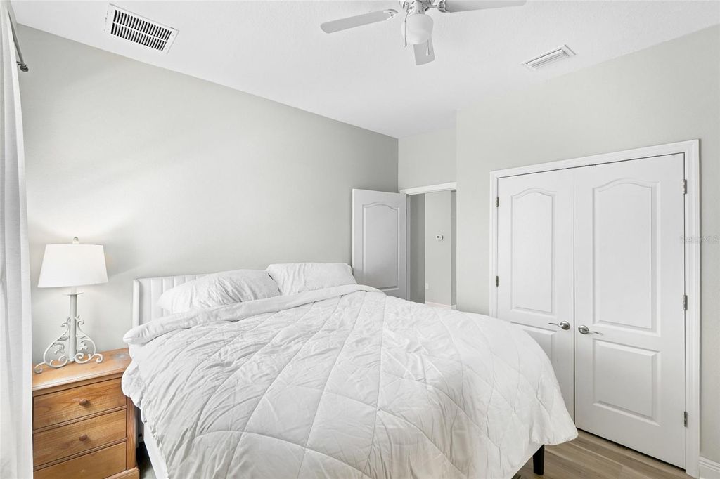 Image 20 of property listing at 15313 TRINITY FALL WAY, Bradenton, FL 34212