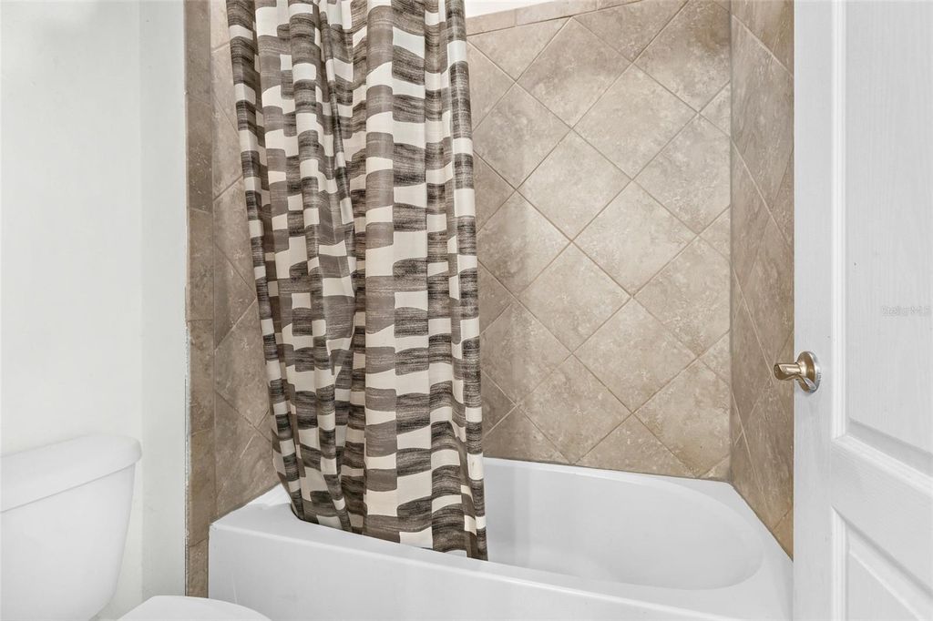 Image 21 of property listing at 15313 TRINITY FALL WAY, Bradenton, FL 34212