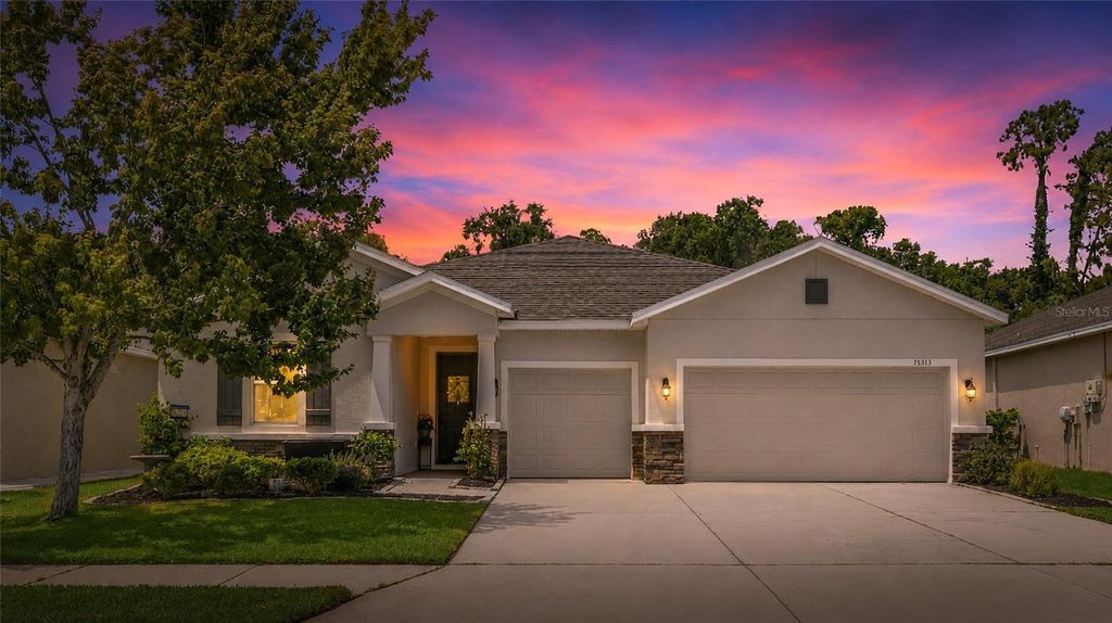 Image 27 of property listing at 15313 TRINITY FALL WAY, Bradenton, FL 34212