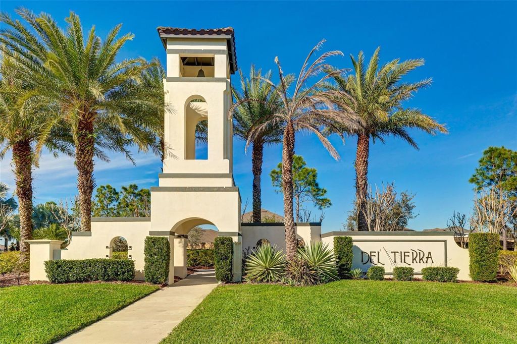 Image 41 of property listing at 15313 TRINITY FALL WAY, Bradenton, FL 34212