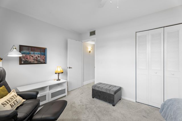 2600 SE Ocean Boulevard R2, Stuart, FL 34996